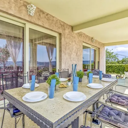 Villa Pasini In - Haus Fuer 8 Personen *